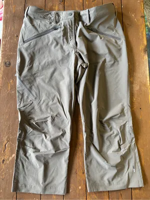 Salomon lightweight hiking pants or capris made with ActiLite fabric thumbnail 1
