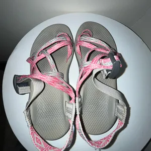 Chacos WOMENS size 7 pink and grey thumbnail 2