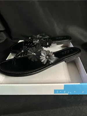 Sugar Finesse Women’s Black Daisy Floral Thong Sandals SZ 9 BNIB thumbnail 5