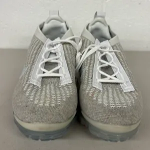 Nike Air Vapormax 2021 FK Womens White/White-Pure Platinum Sz 10 (DC4112-100) thumbnail 3