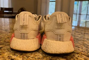 RARE Tennis Shoes Size 8 1/2! thumbnail 3