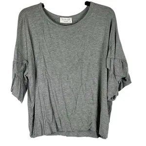 Lavender Field Ruffle Short Sleeve Raw Hem Top Medium thumbnail 1