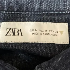Zara Women's Blue Long Sleeve Chest Pocket Career Button Down Shirt Top Size M thumbnail 4