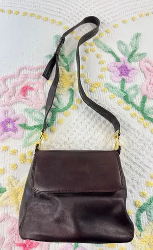 Vintage Dark Brown Leather Crossbody Bag Gold Hardware Flap‎ Snap Closure thumbnail 1