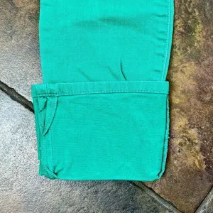 Current/Elliott Green Cuffed Cropped Stretch Jeans 27 thumbnail 2