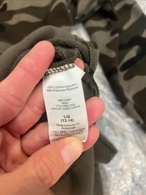 Time and Tru Large Olive Green Camo Crewneck Sweatshirt. thumbnail 7