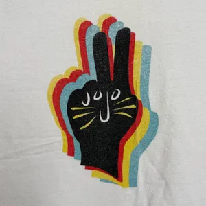 FLAWED Jojo Rabbit Hand art Peace sign T Shirt Size Medium Gildan Cotton thumbnail 2