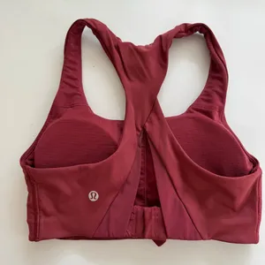 Lululemon Invigorate Clasp Sports Bra Women Size 4 Mulled Wine Pink High Support thumbnail 1