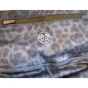 Renwick Women’s Leggings Sz LG Blue Cheetah‎ Print Yoga Pilates Running Gym Bike thumbnail 5