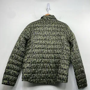 Old Navy Go-H20 Water-Resistant Narrow-Channel Puffer Jacket size Large thumbnail 4