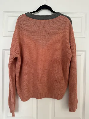 Boutique Sweater Size L thumbnail 3