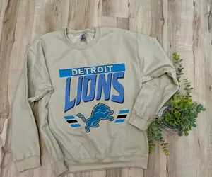 Boutique NEW - Detroit Lions Sweatshirt thumbnail 1