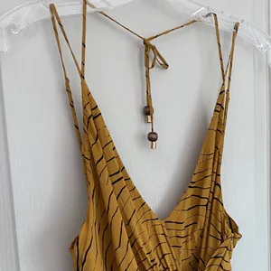 Urban‎ Outfitters Mustard Yellow Tiger Stripe Knot Front Mini Dress - M OB805863 thumbnail 10