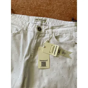 NWT ESPARANTO Bedazzled High Rise White Jeans thumbnail 4