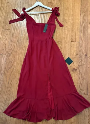 Lulu’s NWT wine red tie shoulder midi dress size x small thumbnail 7