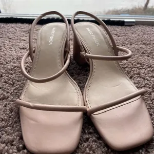 Marc Fisher Galvin Slide-on Heels thumbnail 2