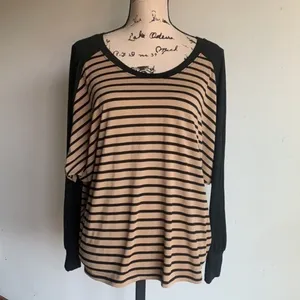 Cielo Top Striped Black Tan Medium thumbnail 2