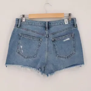 Altar'd State Distressed Denim Shorts‎ Womens Size M Blue Medium Wash Raw Hem thumbnail 5