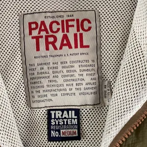 Pacific Trail 3/4 Zip Army Green Windbreaker thumbnail 3