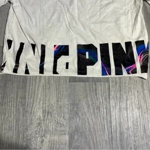 PINK White Logo T-Shirt; Medium Women’s thumbnail 9