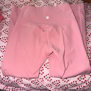 Pink lululemon leggings thumbnail 2