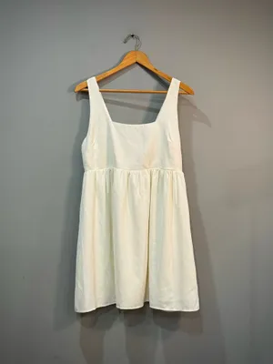 Ivory Cupshe A-Line Smocked Dress Size M VGUC thumbnail 4