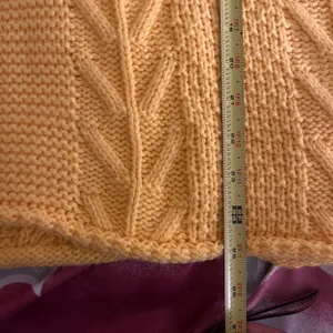 Time and Tru Women’s Yellow Cableknit Crewneck Sweater Long Sleeve Size Large‎ thumbnail 6