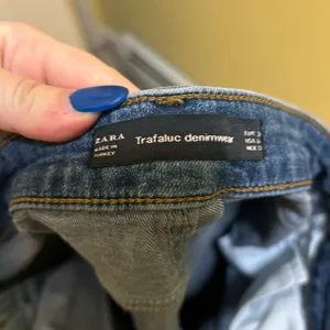 Zara Floral Denim Jeans thumbnail 4