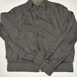 Lululemon Bombs Away Black / Olive Green Camo Print Reversible Zip Jacket Sz 6 thumbnail 3