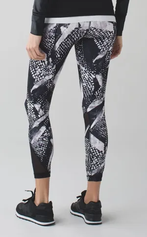 Lululemon Inspire Tight II Mesh thumbnail 1