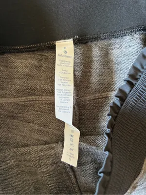 Lululemon Cool And Collected Shorts Women’s Size 8 Gray Black Trim Yoga Athletic thumbnail 6