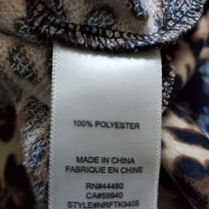 Crop style hoodie size medium in leopard print with wide sleeves by love fire thumbnail 6