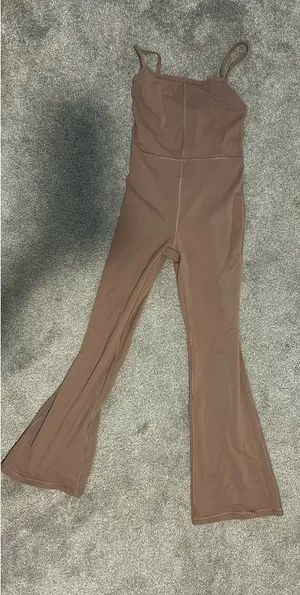 Aritzia Jumpsuit Wilfred thumbnail 1