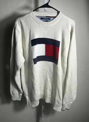 S253. Tommy Hilfiger Big Flag Logo Cream Cotton Crewneck Sweater thumbnail 1