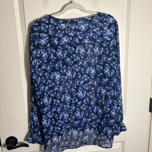 Liz Claiborne Long‎ Sleeve Blouse XL Blue Sheer Floral Button Top Cottagecore thumbnail 7