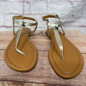 BCBGeneration Women’s Size 9 Sandals thumbnail 1