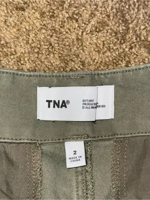 Aritzia TNA Wide Leg Cargo Pants Army Green Baggy Streetwear Contemporary Size 2 thumbnail 6