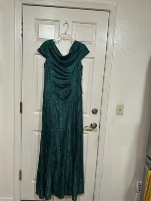 Adrianna Papell Emerald Green Cowl Neck Maxi Dress thumbnail 3