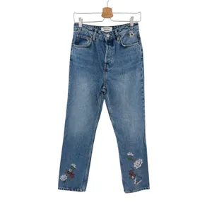 Reformation Cynthia High Rise Straight Jeans Fauna Floral Embroidered Size 28 thumbnail 3