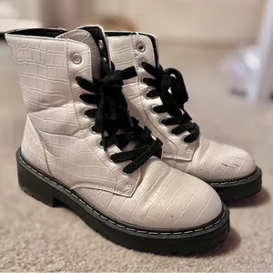 True Craft Women’s White Crocodile Faux Leather Combat Boots thumbnail 1