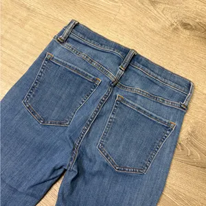 •GAP• HIGH RISE LEGGING JEAN thumbnail 3