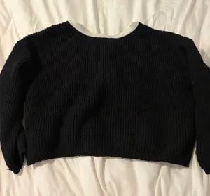 Black sweater thumbnail 1