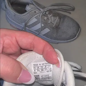 Adidas Cloudfoam Pure‎ Sneakers Women’s Size 4– Gray & White with Pink Accents thumbnail 12
