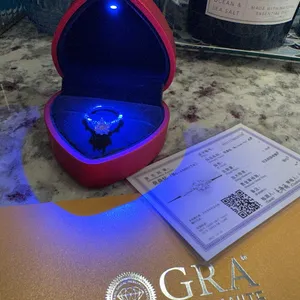 Authentic Mossanite ring (comes with certificate) thumbnail 9