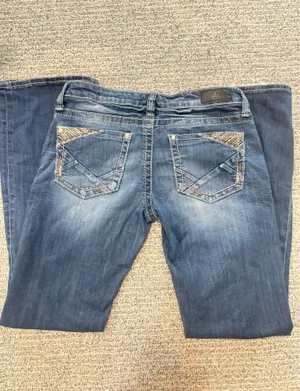 Daytrip Leo Bootcut Jeans thumbnail 2