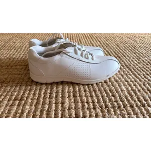 Cobb Hill Cuddlers Dorian Leather Sneakers White Comfort Size 7 thumbnail 2