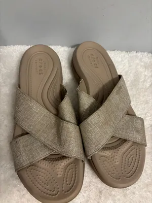 Tan Crocs ladies Sz.9 thumbnail 4
