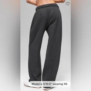 Alo Yoga NWT Accolade Straight Leg Anthracite Grey Color Size S thumbnail 2