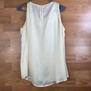 Nue Options Medium Sleeveless Beaded Top with a Keyhole Button Closure thumbnail 2
