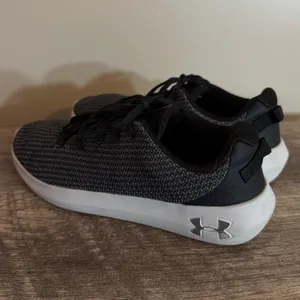 Under Armour Ripple Mesh Fly Knit Sneakers Women’s Size 9 Gray Black thumbnail 6
